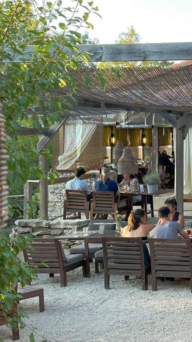 Aux lodges mas de nadal restaurant