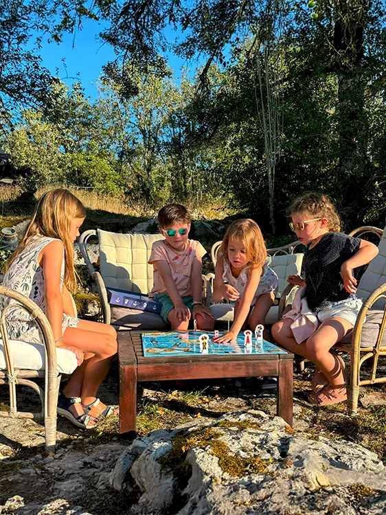 jeux de societe camping lot